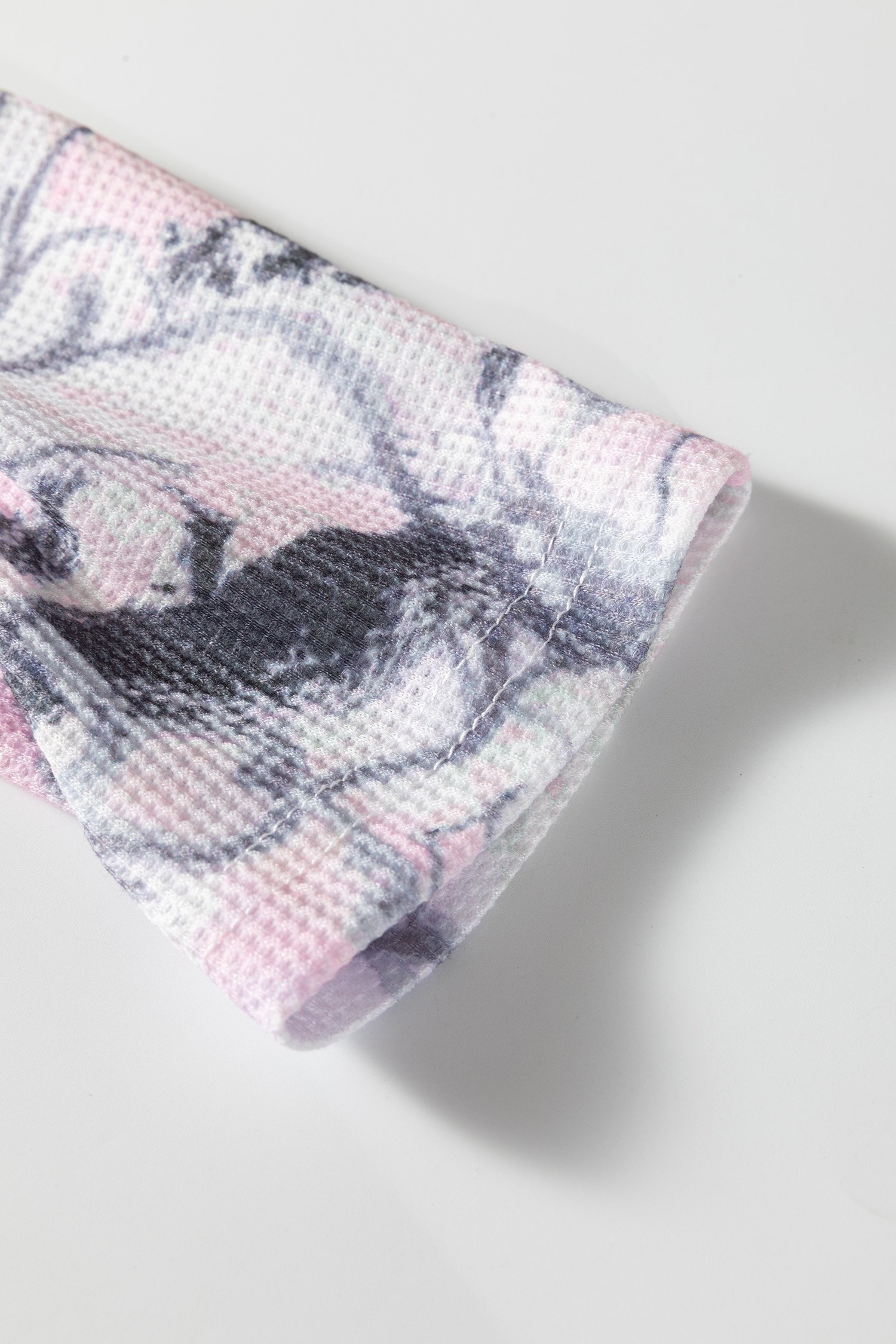 96380116-708f1c550dbc6971.jpg pink camo henley top and short set