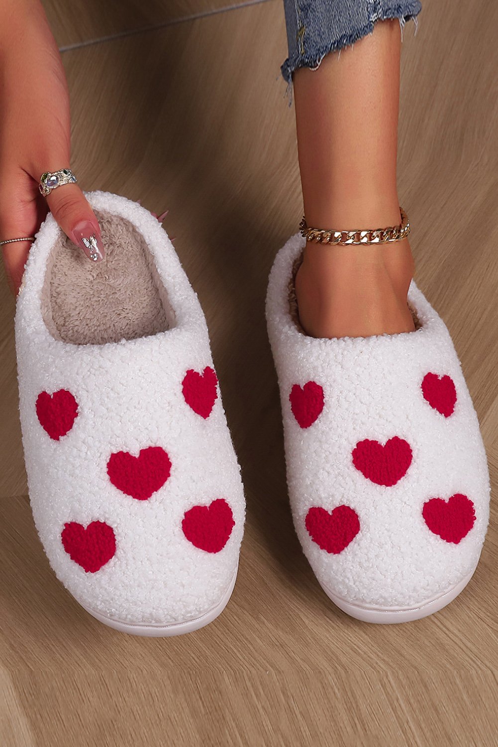 94859506-7c39a13d14e48619.jpg White Valentines Day Hearts Print Plush House Slippers