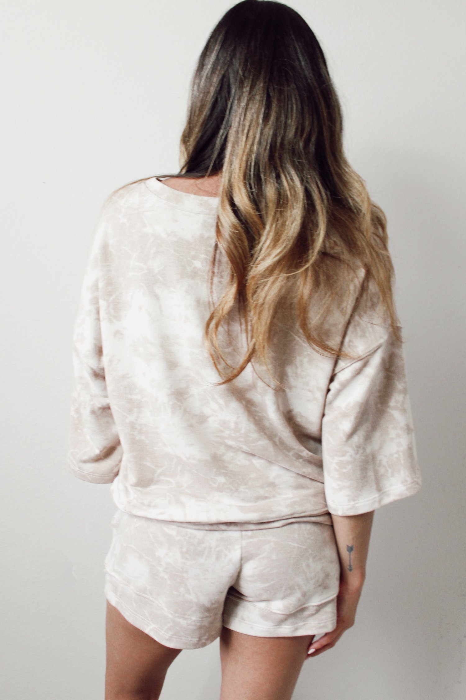 96609873-a854a7bf068940a1.jpg beige vintage tie dye bracelet sleeve drawstring elastic waist 2pcs short set