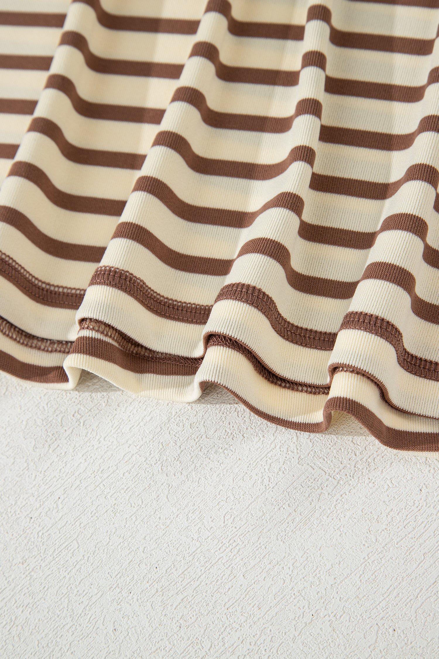 97527007-7ebb66632ebc2583.jpg brown stripe half buttons top and shorts set